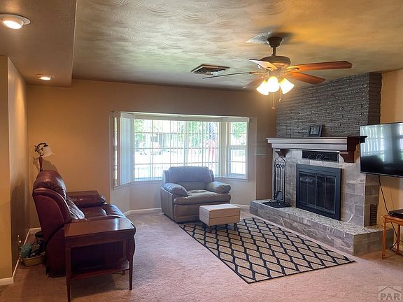 4th image of 401 Westwood Ln