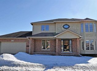 22454 Wildwood Saint, Saint Clair Shores, MI