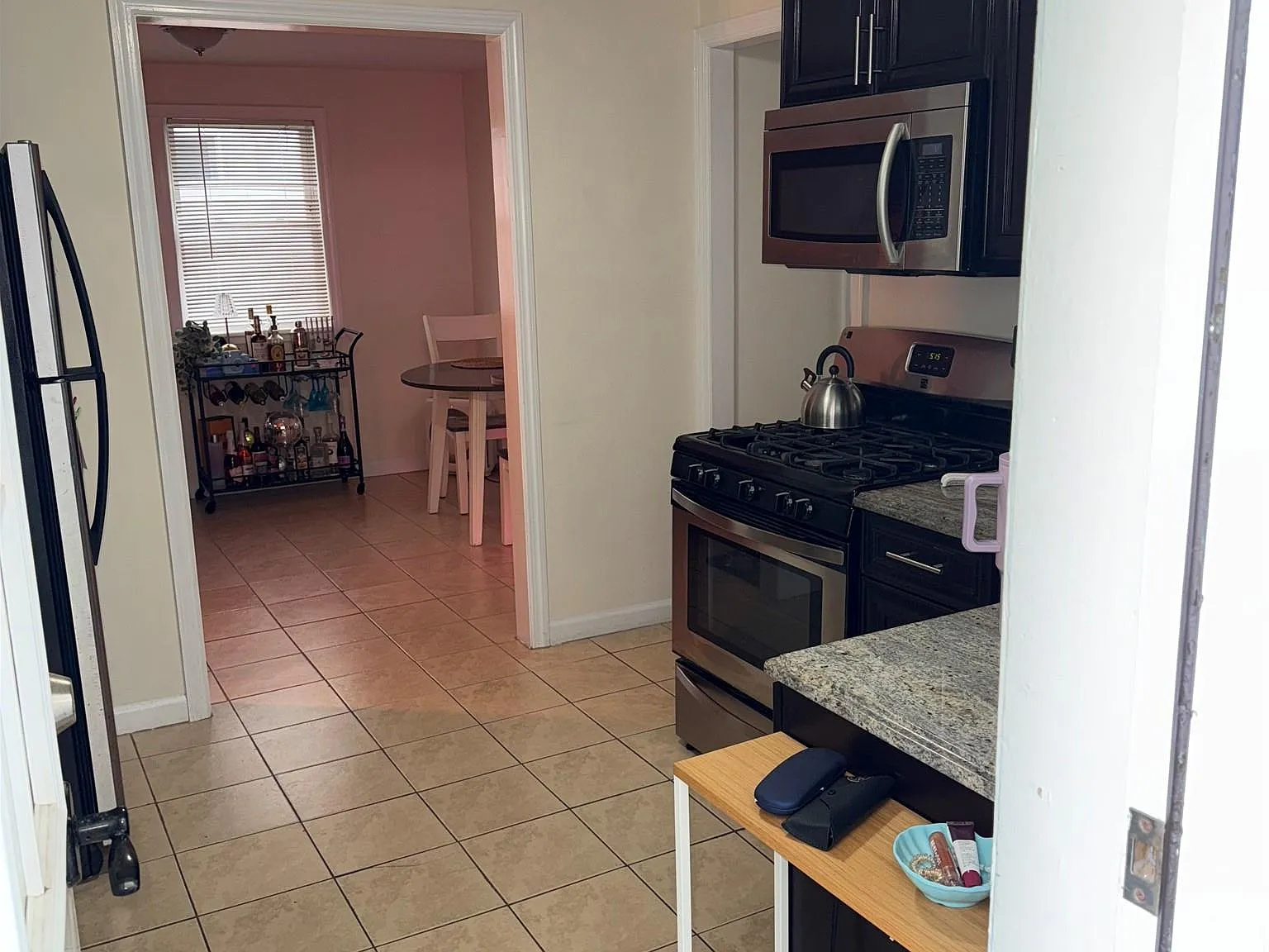 2 bed, 1.0 bath, 1000 sqft, $2,900 — Photo 3