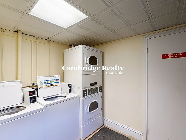 15 Glenville Ave #5T — Photo 13