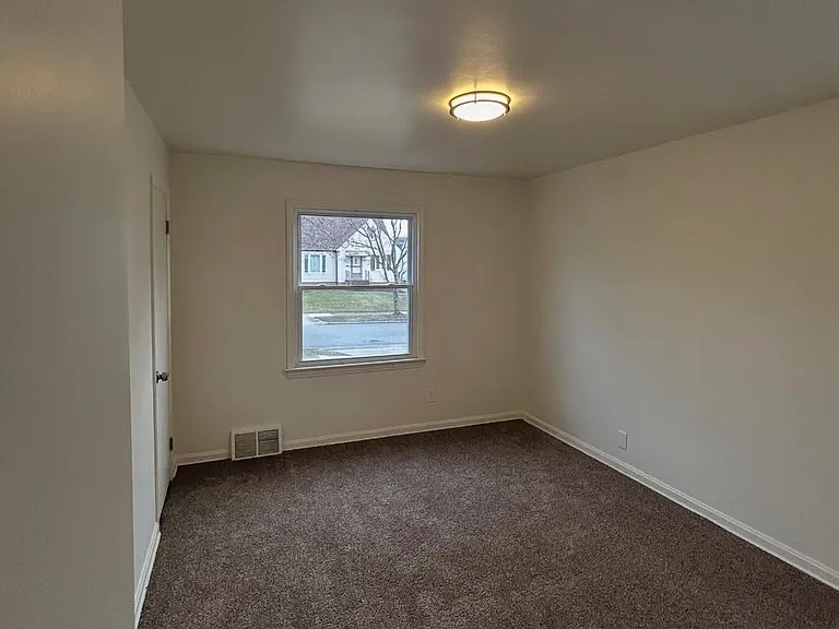 4181 Harwood Rd — Photo 5