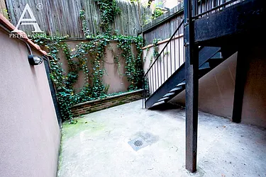 Rented by Peter Ashe