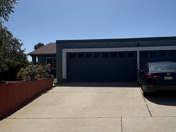 3rd image of 568 Glenheather Dr