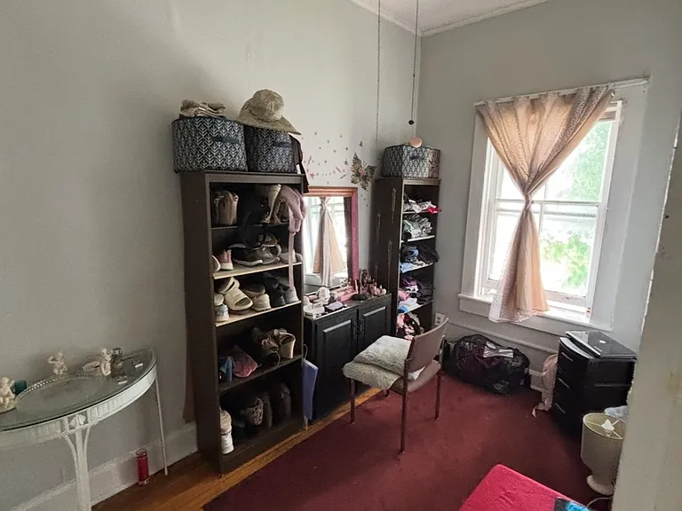223 E Madison St #2 — Photo 3