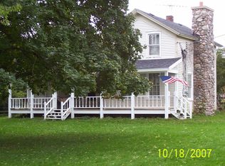 8807 White Oaks Rd, Harvard, IL 60033