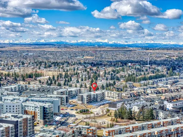 660 S Shawnee Sq SW #110, Calgary, AB T2Y 2E7