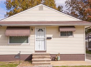 1823 Robindale St, Wickliffe, OH 44092
