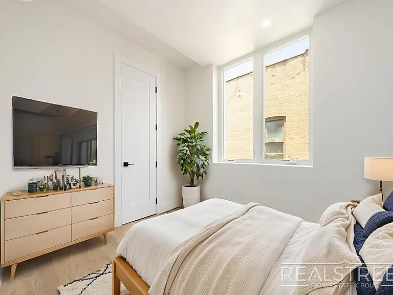 1734 Nostrand Ave #3B — Photo 4