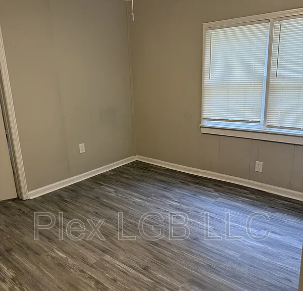 116 Oak Ln — Photo 6