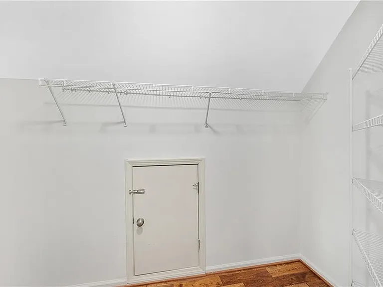 560 Kimball Crest Ct — Photo 25
