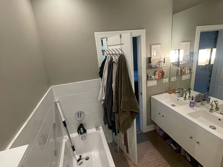 3514 N Sacramento Ave #1S — Photo 15