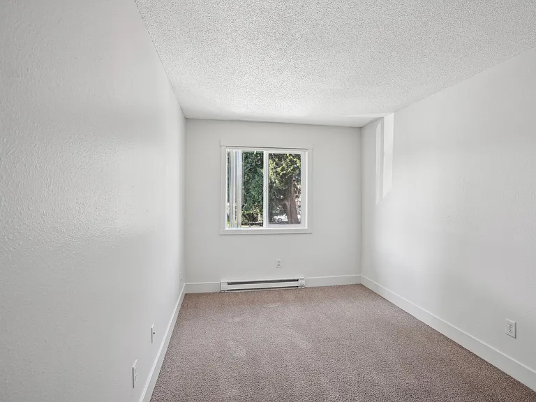 1820 NE 104th Ave #1 — Photo 17