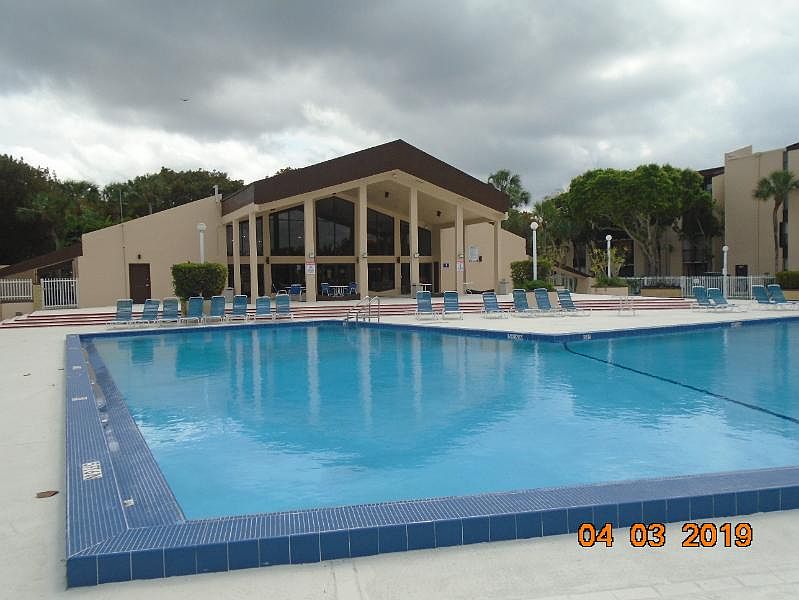 2nd image of 14401 N Kendall Dr