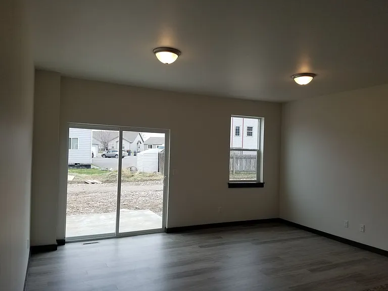 1512 Butler Creek Ave #C — Photo 4