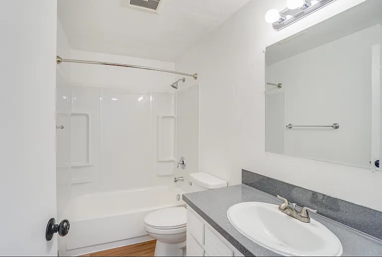 Westwood Apartments — Photo 7