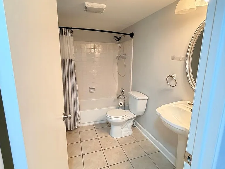 34 Arbor End End SE — Photo 8