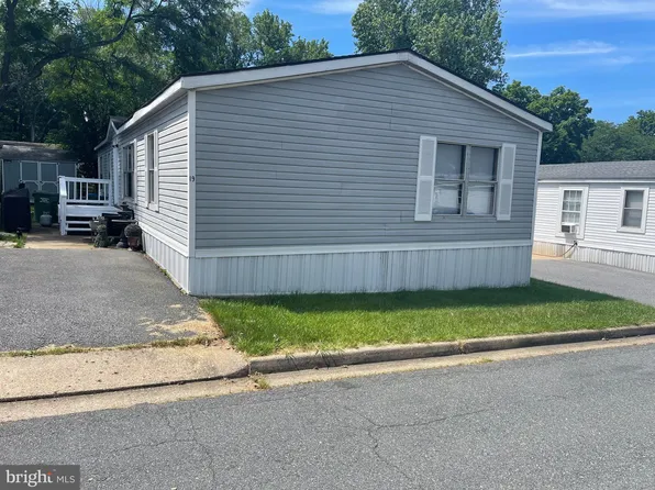 19 Tracey St, Stafford, VA 22554