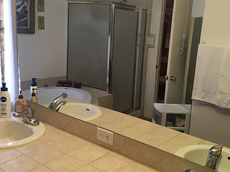 Master bath 