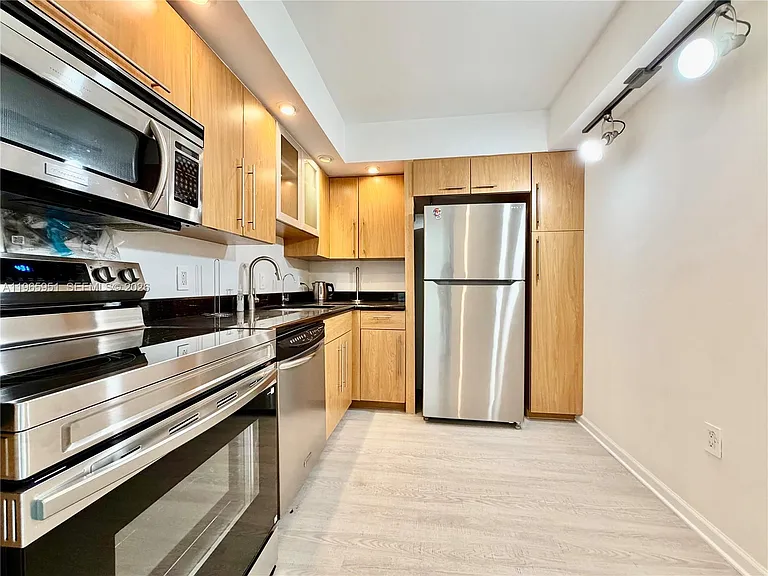 20515 E Country Club Dr #1642 — Photo 9