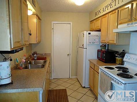 3rd image of 120 Southside Dr