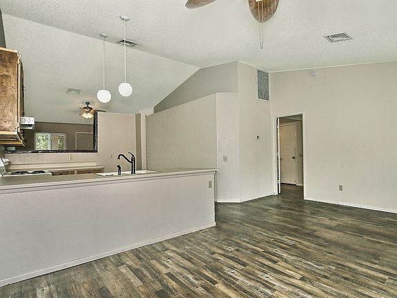 5th image of 3223 W Tonopah Dr
