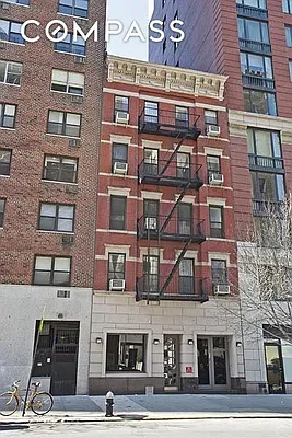 Rented by Compass | media 41