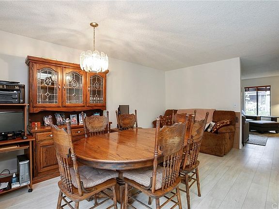 5th image of 2226 Mount Shasta Dr