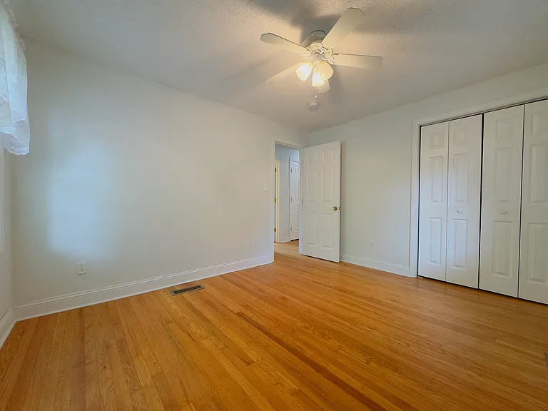 1158 Hartford Tpke #1 — Photo 21
