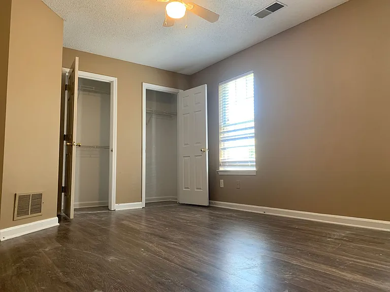 1584 Joy Blvd — Photo 3