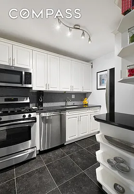 Sold by Compass | media 6