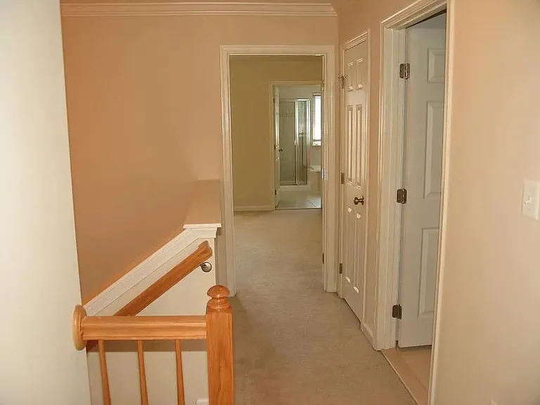 906 Bing Ln — Photo 10