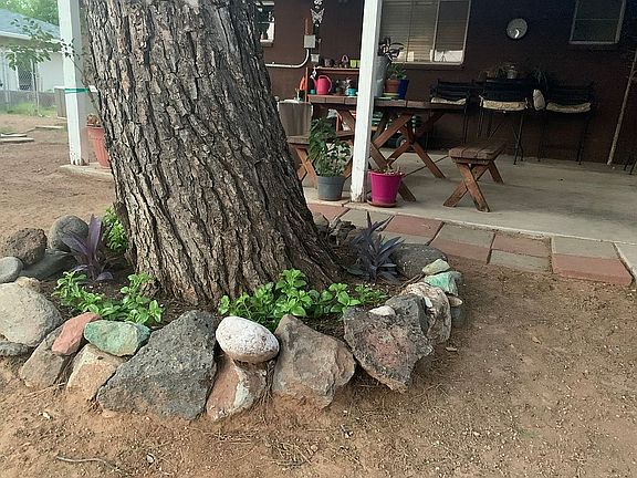 5th image of 504 W Gila St