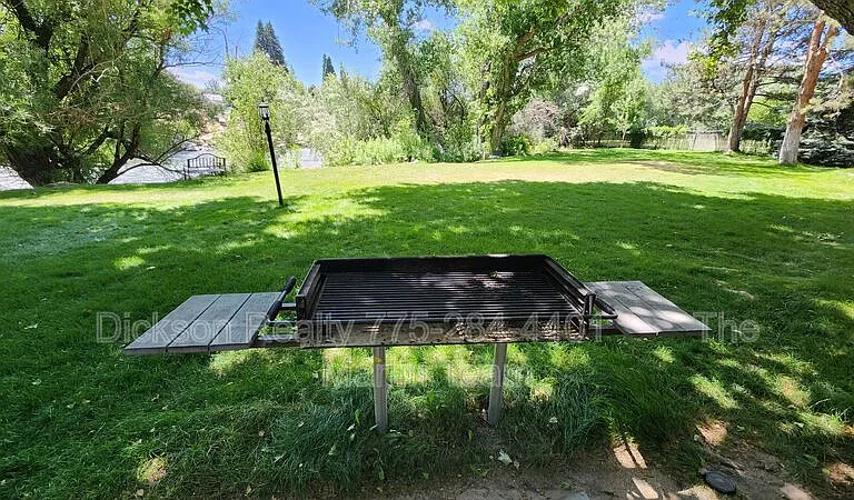 2300 Dickerson Rd #16 — Photo 27