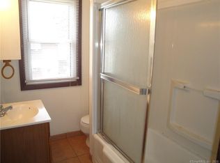 87 Beech St, Bristol, CT 06010