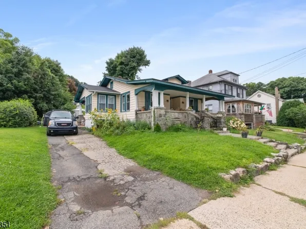 80 Allen St, Netcong Boro, NJ 07857