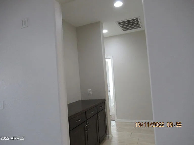 8530 W Flynn Ln — Photo 22