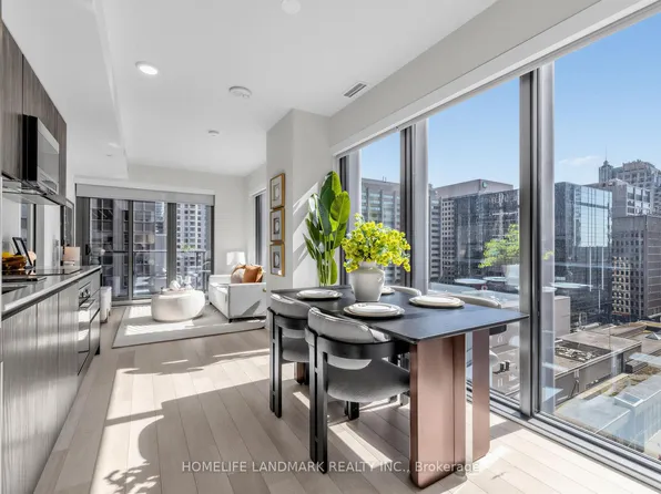 8 Cumberland St #1103, Toronto, ON M4W 1J5