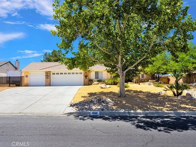 19581 Powhatan Rd, Apple Valley, CA, 92308