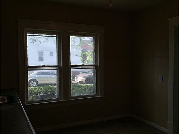 5th image of 2841 E 127th St #1