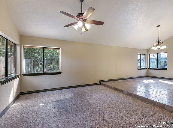 3rd image of 13642 Liberty Oak St