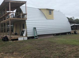 142 Mustang Dr, Paige, TX 78659