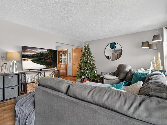 5th image of 106 Orchard Dr