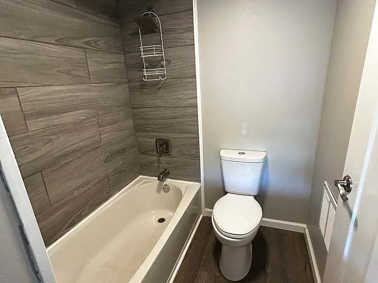 1822 N Sheridan Rd — Photo 12