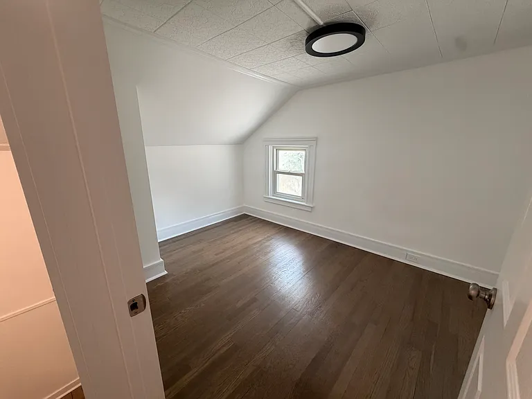 94 Center St — Photo 18