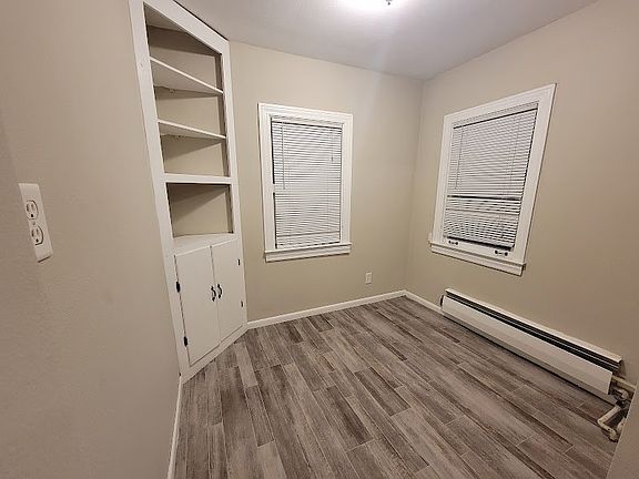 4th image of 746 Simon Ave #2