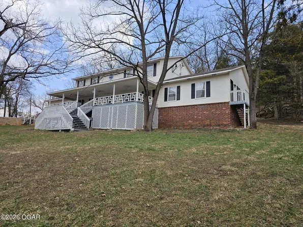 2332 Packet Hollow Rd, Pineville, MO 64856