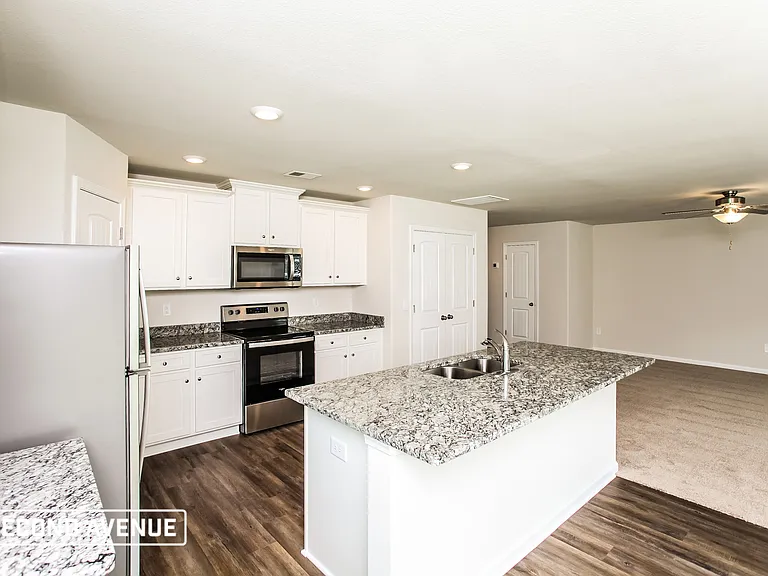 308 Sundew Rd — Photo 4