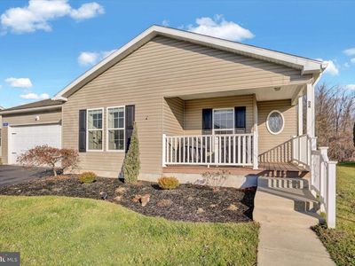 24 Random Rd, Douglassville, PA, 19518
