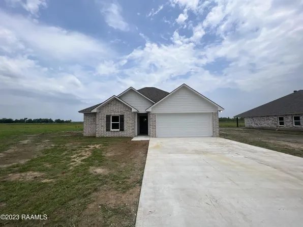 1115 Jordan Dr, Saint Martinville, LA 70582