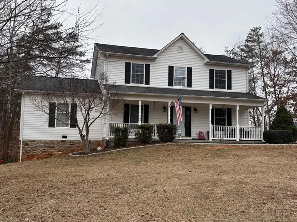 324 Ruth Dr, Madison Heights, VA 24572